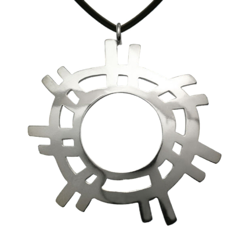 Aurinko - Sonne - Samischer Anhänger - 25 mm - mit Lederband 42 cm