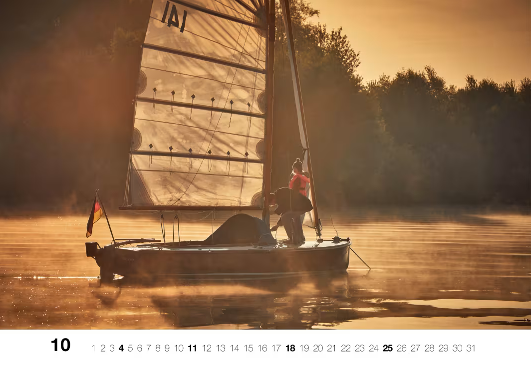 Yacht Classic - Wall Calendar 2025 - 68 x 48 cm - Delius Klasing