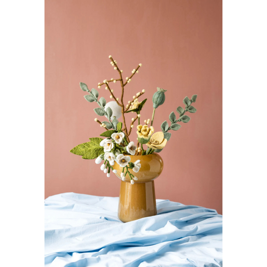 Weiße Glyzinien - Wollfilz - handgearbeitet