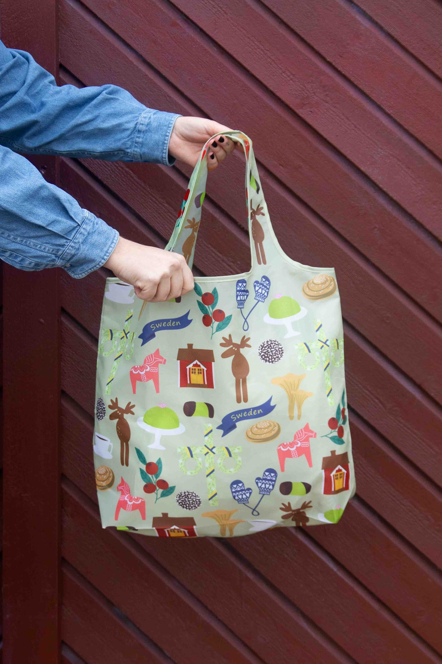 Shopping bag in Swedish design