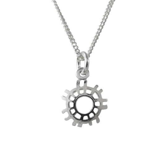 Aurinko - Sonne - Samischer Anhänger - 11 mm - mit Silberkette 42 cm