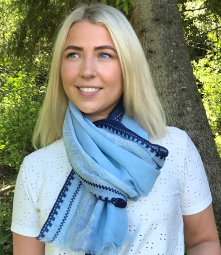 Damenschal mit norwegischem Marius-Muster - Hellblau / Weiß / Blau - 180 x 70 cm