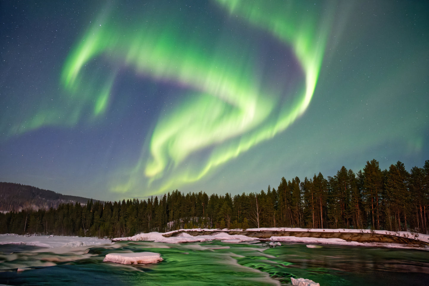 Poster Polarlicht über Storforsen