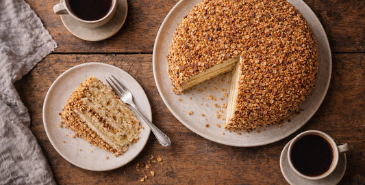 Mandelkrokanttorte mit Pudding-Buttercreme