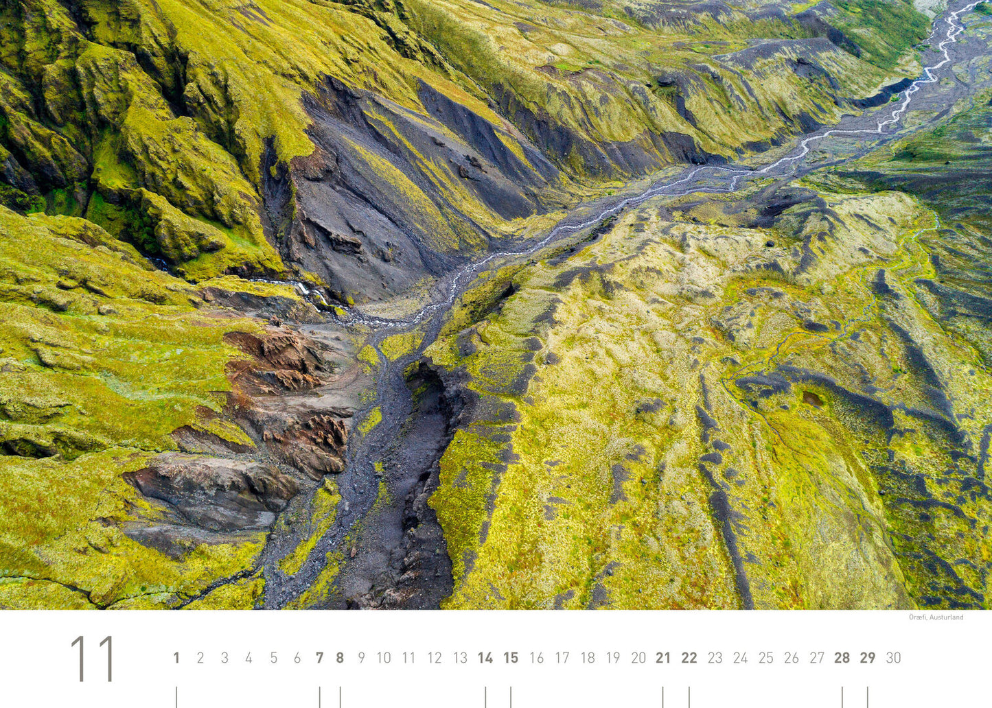 Island Exclusive Calendar 2025 - 70 x 50 cm - 360Grad Medien