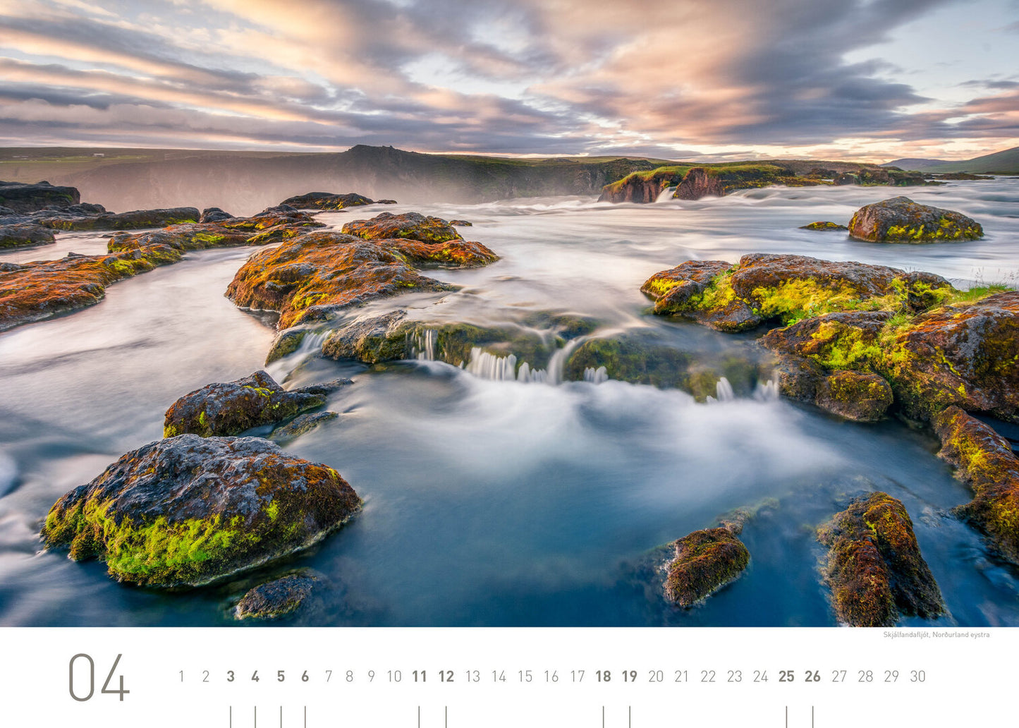 Island Exclusive Calendar 2025 - 70 x 50 cm - 360Grad Medien