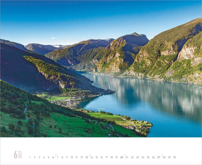 Hurtigruten - Wandkalender 2027 - 52 x 43 cm - Alpha Edition