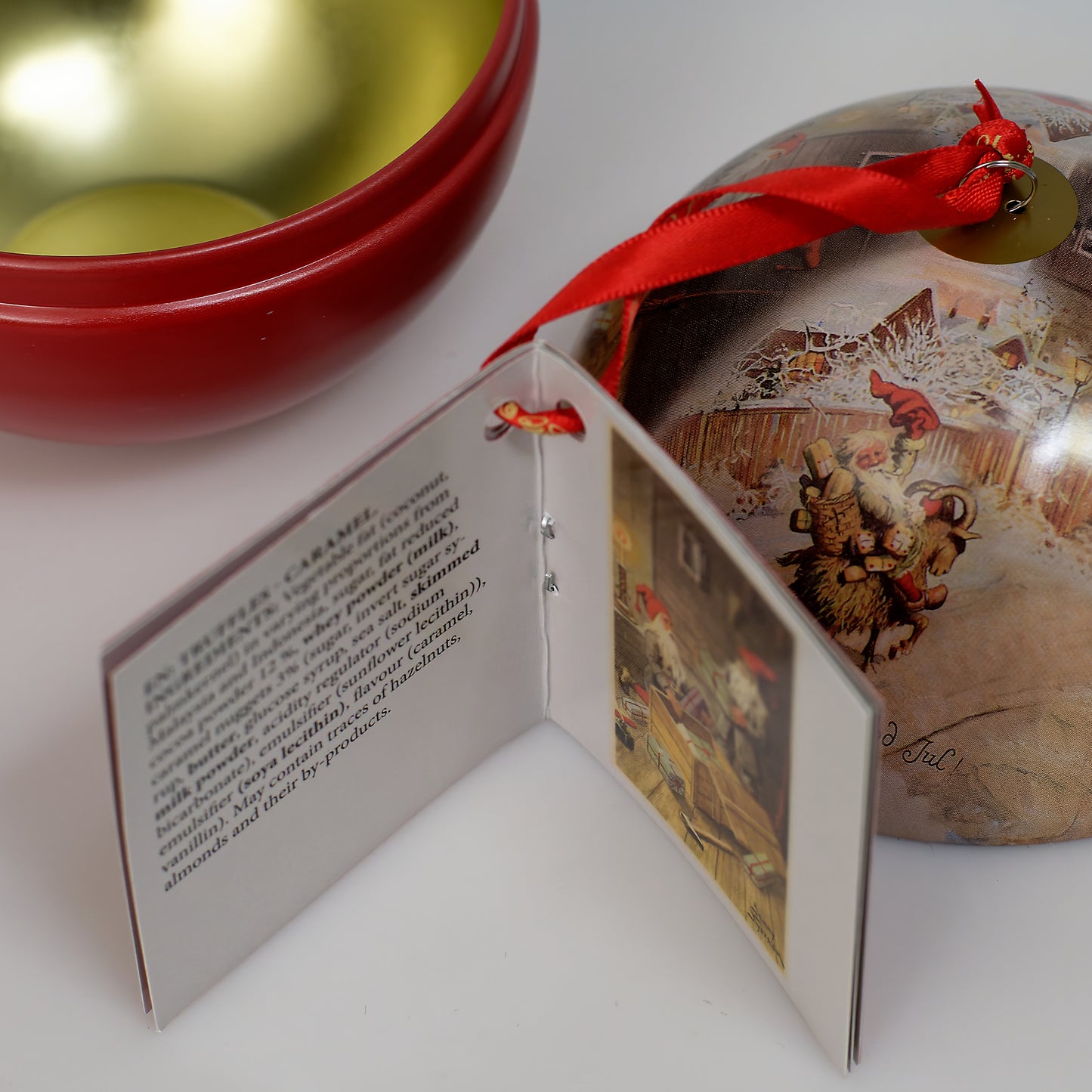 Schwedische Weihnachts-Pralinen in dekorativer Weihnachtskugel - 100 g