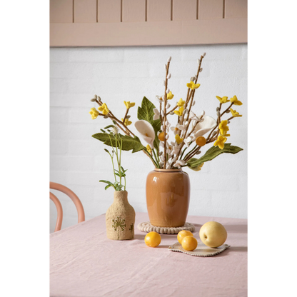Wollfilz Zweig mit Knospen weiß skandinavische Wohnraumdeko