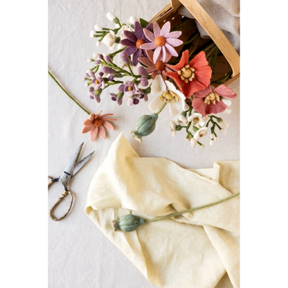 Weiße Mohnblume - Wollfilz - handgearbeitet