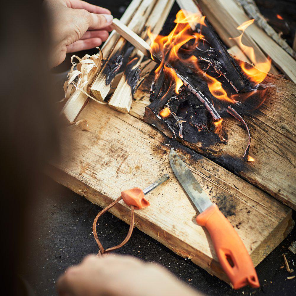 Swedish FireKnife -  2-in-1 Messer mit Feuerstahl