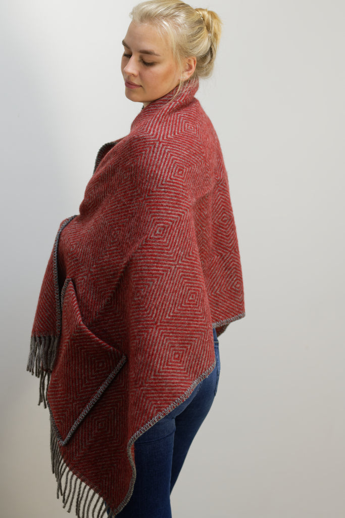 Maria - Wollschal mit Taschen - Rot  - 60 x 180 cm